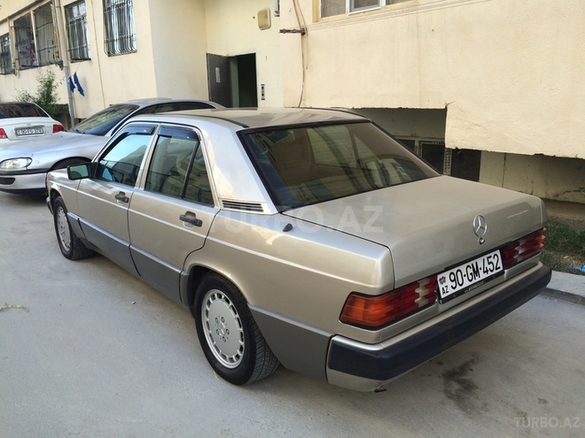 Mercedes 190 1988, 347,000 km - 2.0 l - Bakı