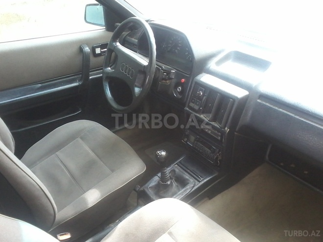 Audi  1990, 420,000 km - 2.0 l - Bakı