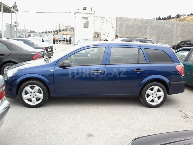 Opel Astra 2006, 147,000 km - 1.9 l - Bakı