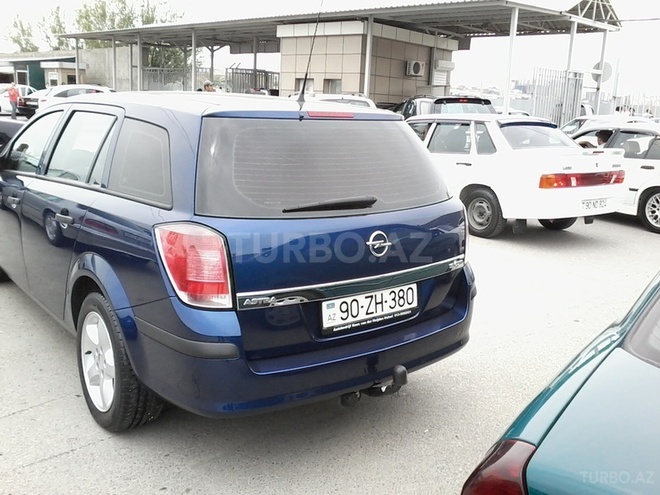 Opel Astra 2006, 147,000 km - 1.9 l - Bakı