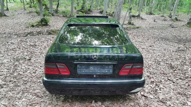 Mercedes E 240 1998, 300,000 km - 2.4 л - Bakı