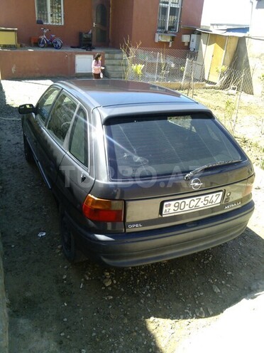Opel Astra 1995, 300,000 km - 1.4 l - Bakı