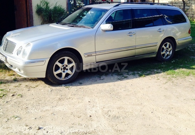 Mercedes E 220 1999, 450,000 km - 2.2 l - Bakı