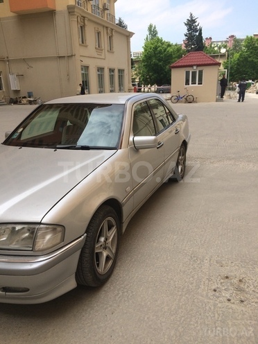 Mercedes C 240 2000, 181,000 km - 2.4 l - Bakı