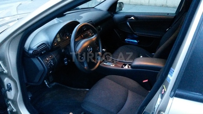 Mercedes C 200 2005, 87,000 km - 2.0 l - Bakı