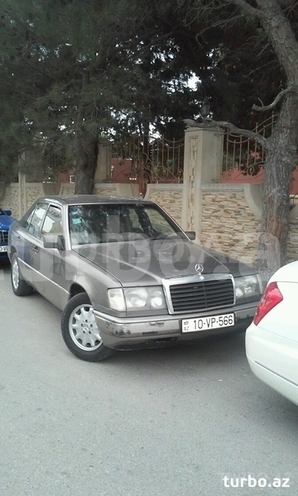Mercedes E 200 1990, 450,000 km - 2.0 л - Bakı