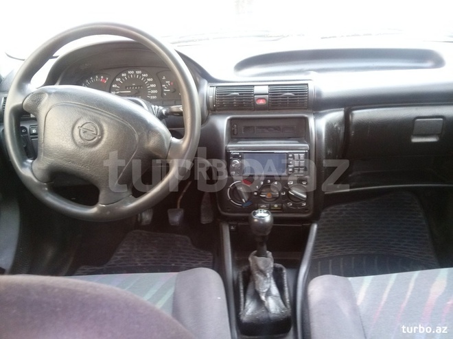 Opel Astra 1996, 385,000 km - 1.6 l - Bakı