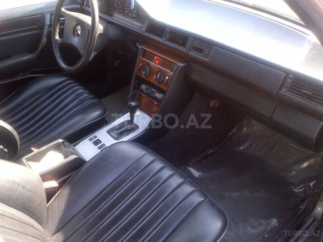 Mercedes E 230 1991, 240,000 km - 2.3 l - Bakı