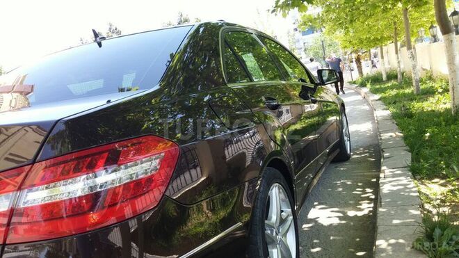 Mercedes E 200 2011, 107,000 km - 2.0 l - Bakı