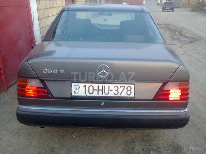 Mercedes E 260 1989, 149,877 km - 16.0 l - Bakı