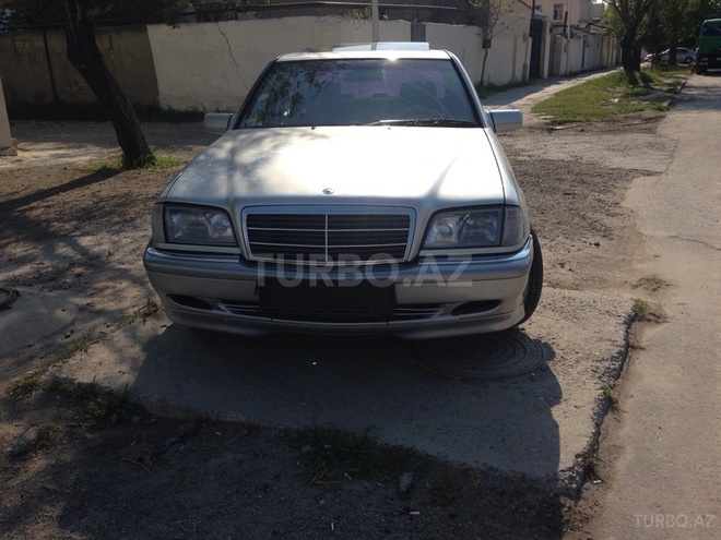 Mercedes C 220 1998, 202,000 km - 2.2 л - Bakı