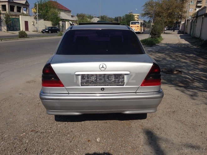 Mercedes C 220 1998, 202,000 km - 2.2 л - Bakı