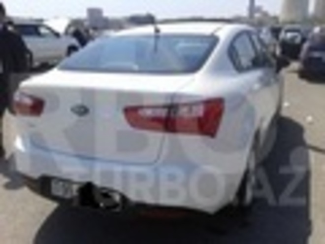 Kia Rio 2014, 9,800 km - 1.4 l - Bakı