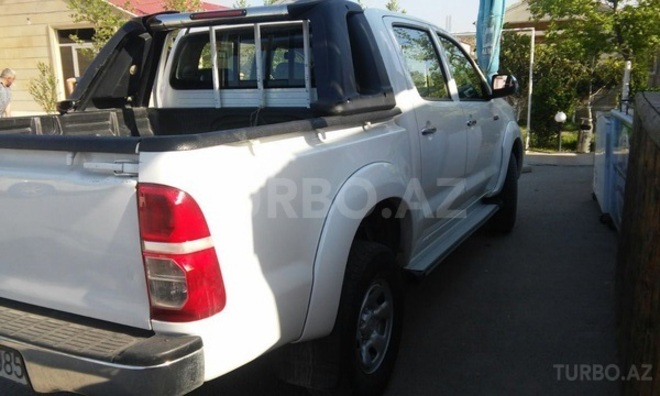Toyota Hilux 2012, 120,000 km - 2.5 l - Bakı