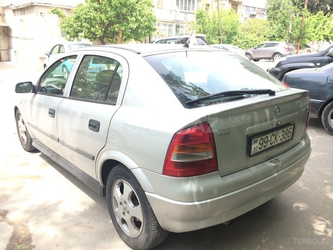Opel Astra 2000, 215,000 km - 1.6 l - Bakı