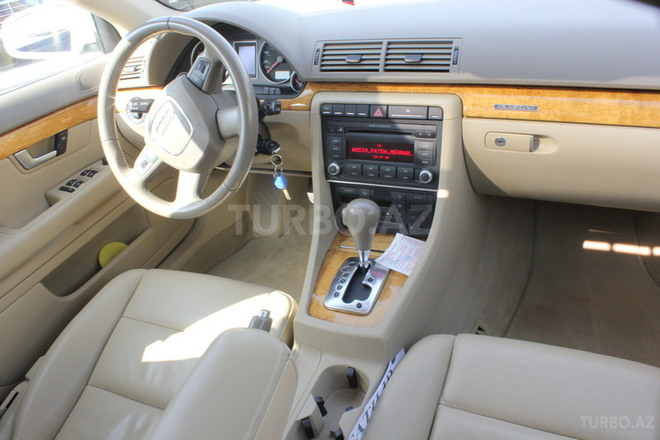 Audi A4 2008, 88,000 km - 2.0 l - Bakı