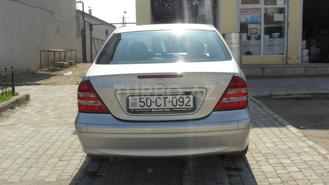 Mercedes C 220 2005, 275,000 km - 2.2 л - Bakı