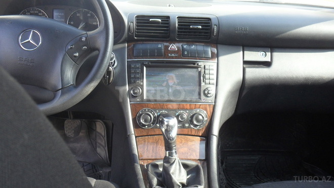 Mercedes C 220 2005, 275,000 km - 2.2 л - Bakı