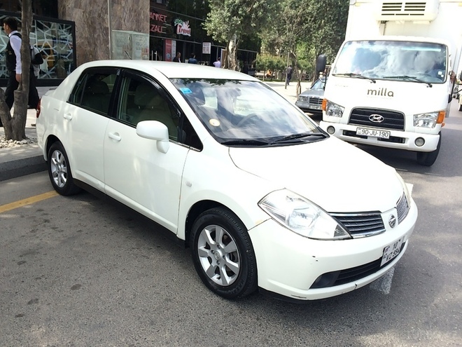 Nissan Tiida 2007, 129,000 km - 1.6 л - Bakı