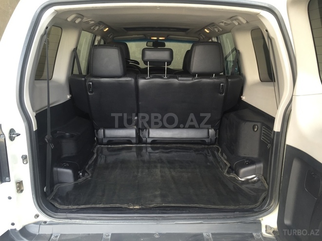 Mitsubishi Pajero 2008, 136,000 km - 3.0 l - Bakı