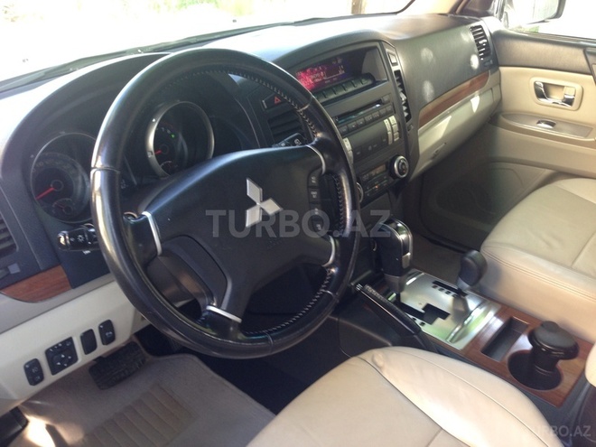 Mitsubishi Pajero 2008, 102,000 km - 3.0 л - Bakı