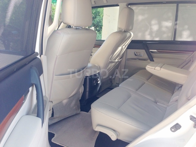 Mitsubishi Pajero 2008, 102,000 km - 3.0 л - Bakı