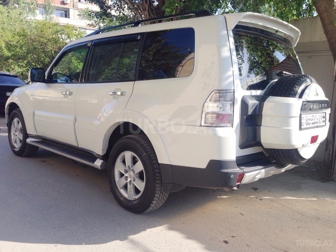 Mitsubishi Pajero 2008, 102,000 km - 3.0 л - Bakı