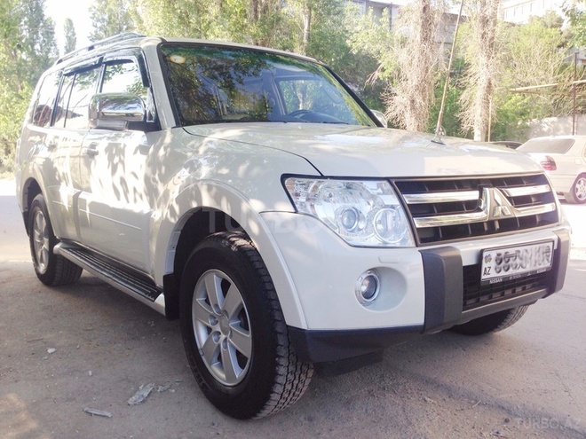 Mitsubishi Pajero 2008, 102,000 km - 3.0 л - Bakı