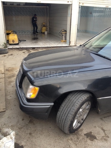 Mercedes E 420 1993, 470,000 km - 0.5 l - Bakı
