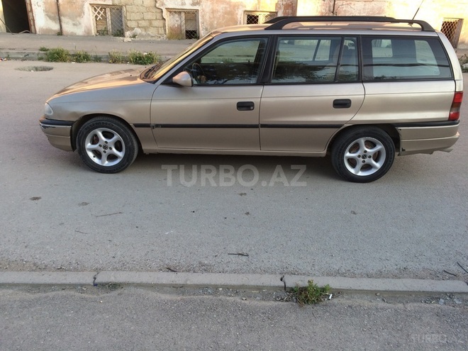 Opel Astra 1997, 230,300 km - 1.6 l - Bakı