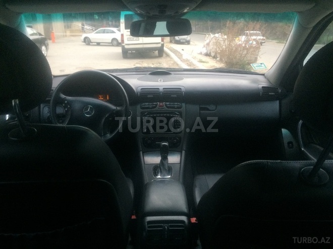 Mercedes C 320 2001, 154,700 km - 3.2 l - Bakı