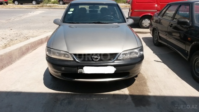 Opel Vectra 1996, 225,000 km - 1.6 l - Bakı