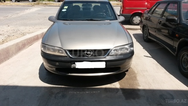 Opel Vectra 1996, 225,000 km - 1.6 l - Bakı