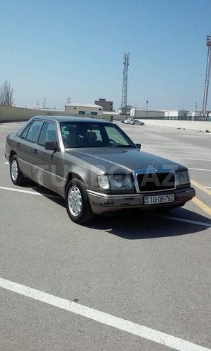 Mercedes E 200 1990, 343,000 km - 2.0 л - Bakı