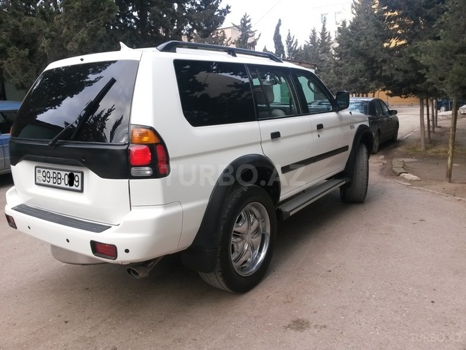 Mitsubishi Montero 2002, 160,000 km - 3.0 l - Bakı