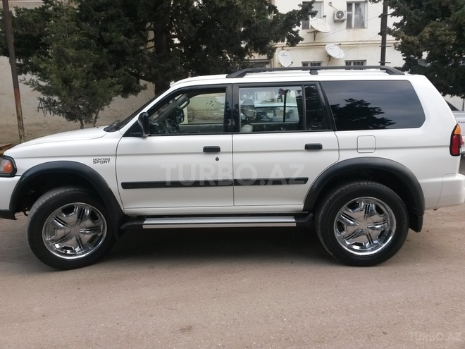 Mitsubishi Montero 2002, 160,000 km - 3.0 l - Bakı