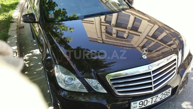 Mercedes E 200 2010, 107,000 km - 1.8 л - Bakı