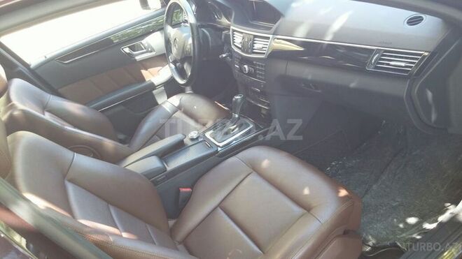 Mercedes E 200 2010, 107,000 km - 1.8 л - Bakı