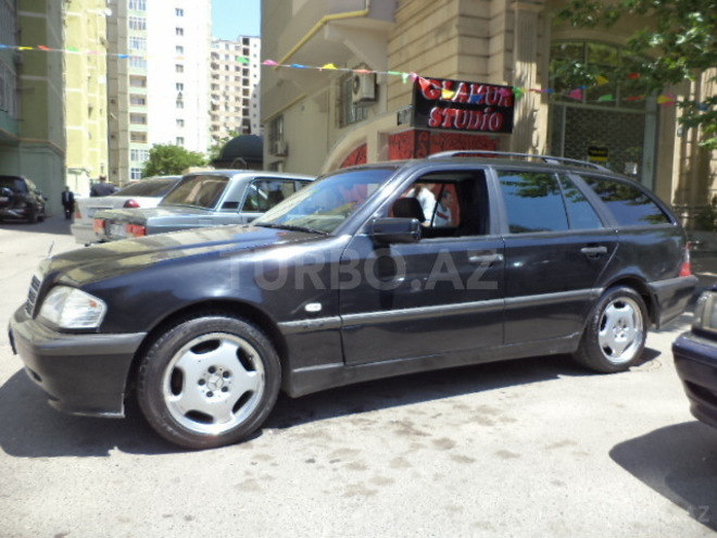 Mercedes C 200 1997, 328,000 km - 2.0 l - Bakı