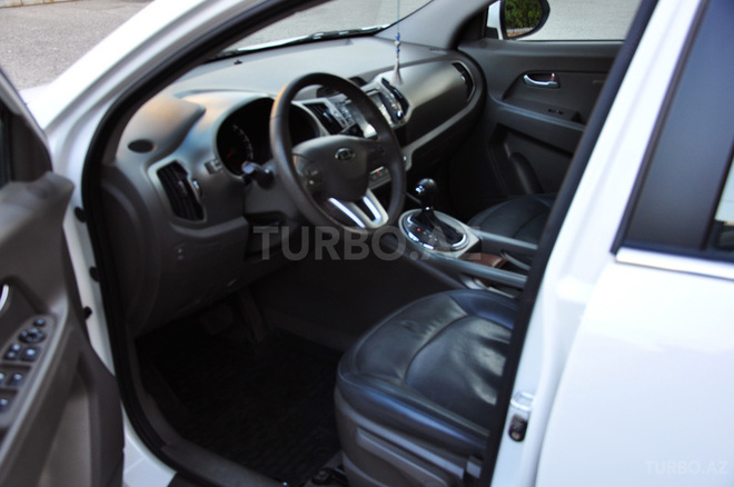 Kia Sportage 2011, 38,000 km - 2.0 l - Bakı