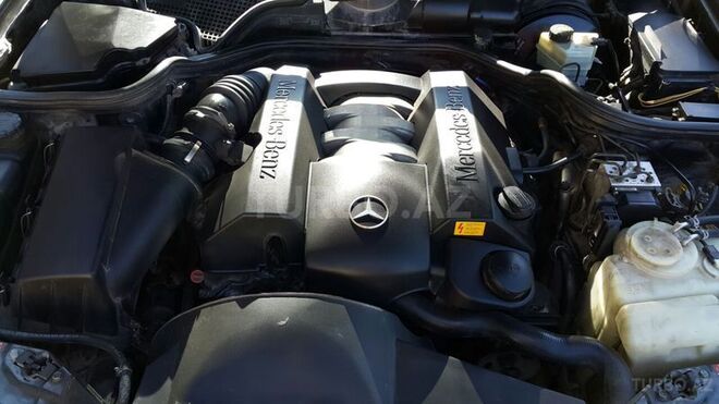 Mercedes E 240 1998, 300,000 km - 2.4 л - Bakı
