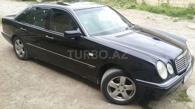 Mercedes E 240 1998, 300,000 km - 2.4 л - Bakı