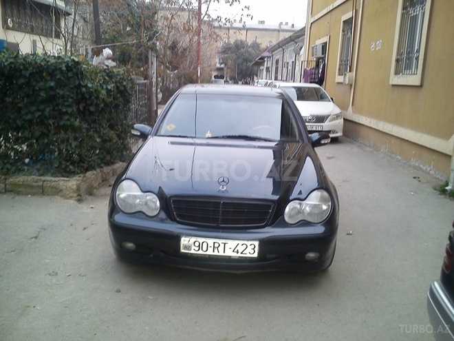 Mercedes C 180 2001, 196,000 km - 1.8 l - Bakı