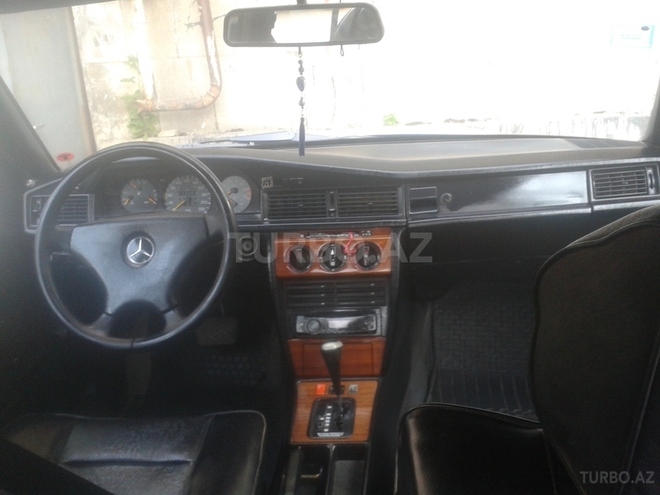 Mercedes 190 1991, 174,000 km - 2.0 л - Bakı