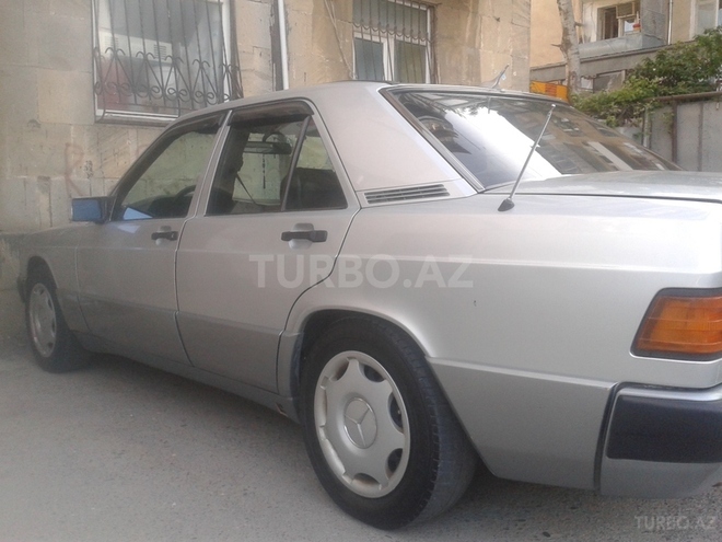 Mercedes 190 1991, 174,000 km - 2.0 л - Bakı