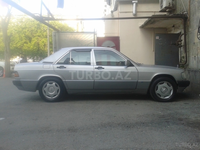 Mercedes 190 1991, 174,000 km - 2.0 л - Bakı