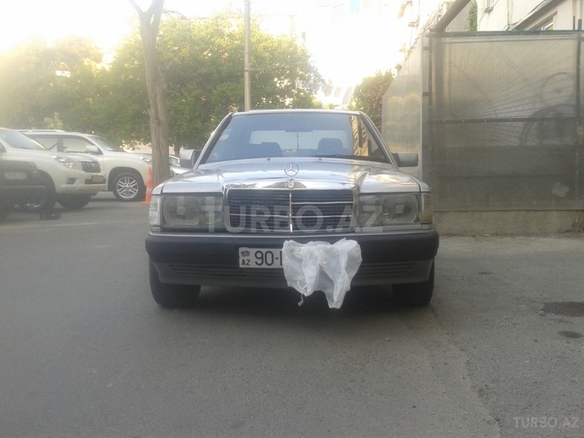 Mercedes 190 1991, 174,000 km - 2.0 л - Bakı