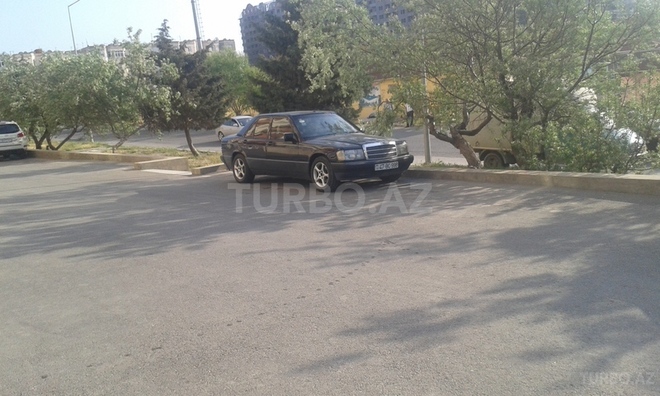 Mercedes 190 1991, 230,000 km - 2.0 l - Bakı