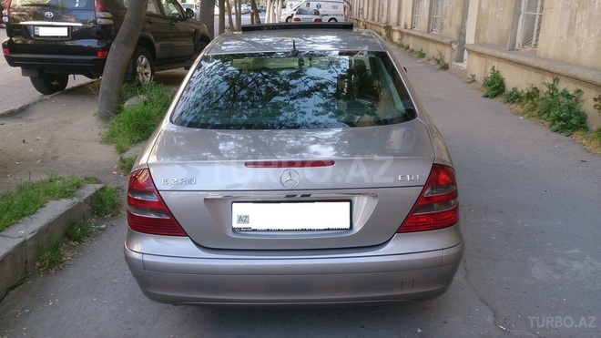 Mercedes E 220 2003, 245,080 km - 2.2 l - Bakı