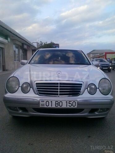 Mercedes E 220 2000, 170,000 km - 2.2 л - Bakı